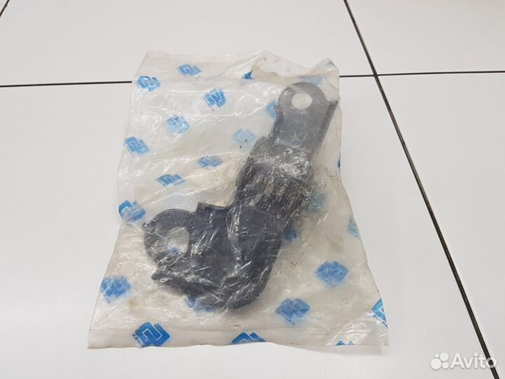 Сайлентблок левый