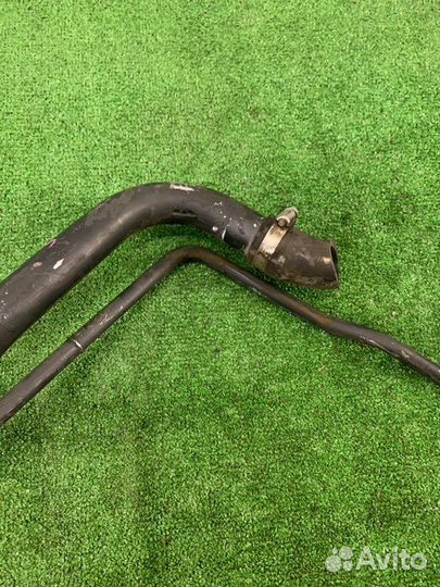 Горловина топливного бака Toyota Crown AWS210