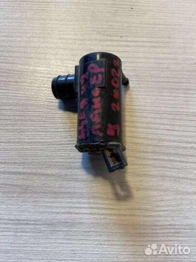 Насос омывателя Mitsubishi Lancer Cedia