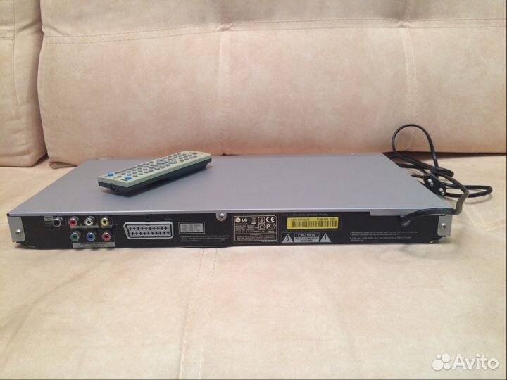 DVD-плеер LG DV656X