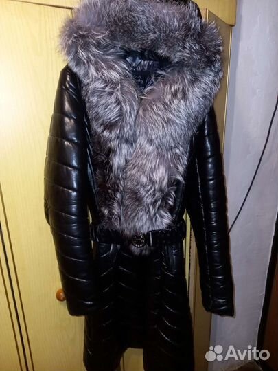 Пуховик с натуральным мехом чернобурки 48-50