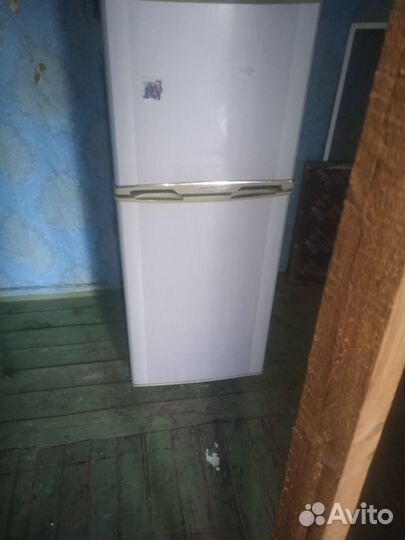 Холодильник бу маленький