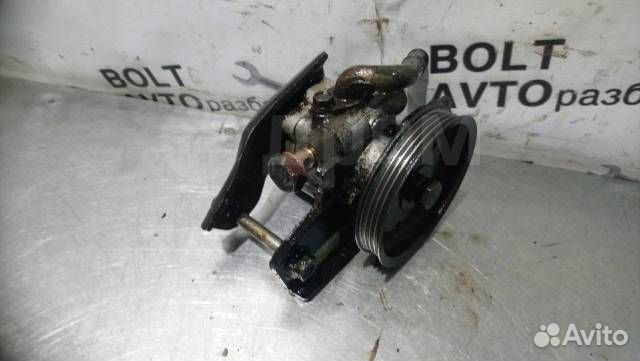 Насос гур Nissan Avenir W10