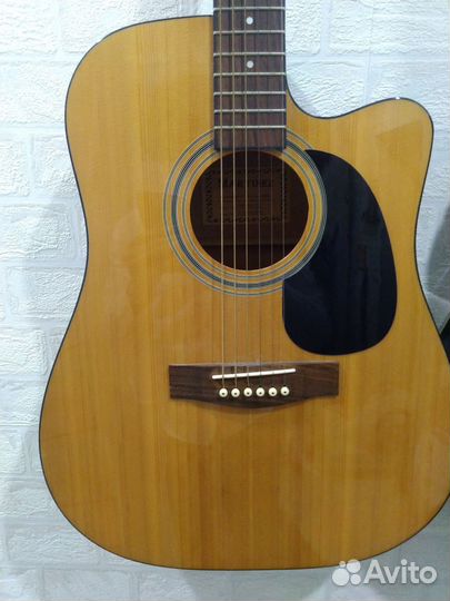 Электроакустическая гитара martinez