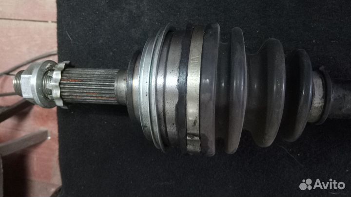 Привод с новой гранатой в сборе Toyota Corolla
