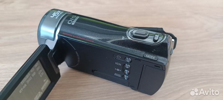 Видеокамера Samsung HMX-H430