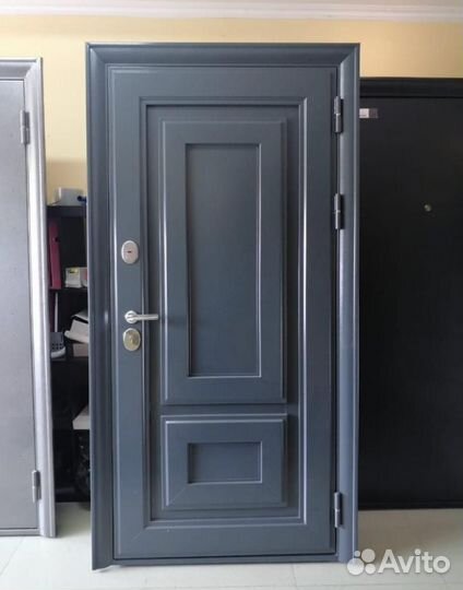 Входная дверь металлическая
