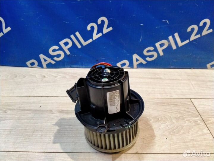 Мотор печки Mercedes-Benz 212.054 E 300 212