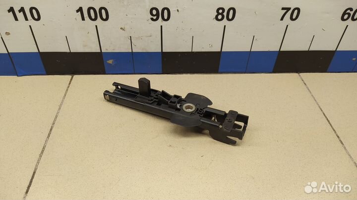 Механизм регулировки ремня безопасности A6 C6,4F 2