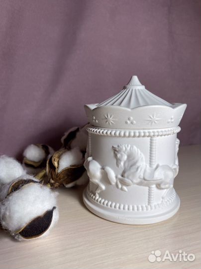 Шкатулка из гипса карусель