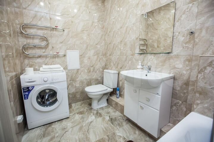 2-к. квартира, 55 м², 10/10 эт.