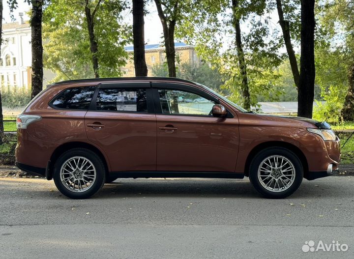 Mitsubishi Outlander 2.0 CVT, 2012, 210 000 км