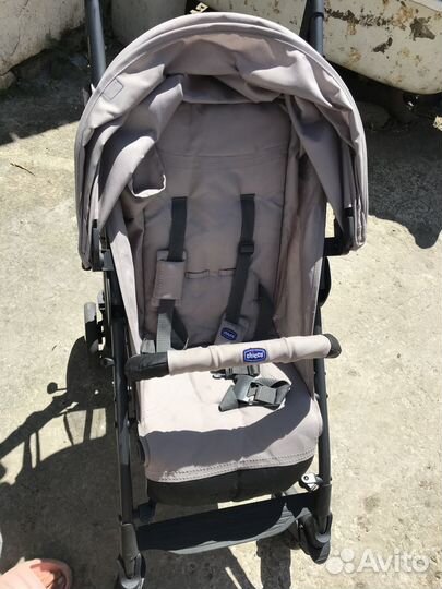 Прогулочная коляска chicco