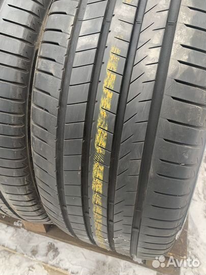 Bridgestone Alenza 001 285/45 R22