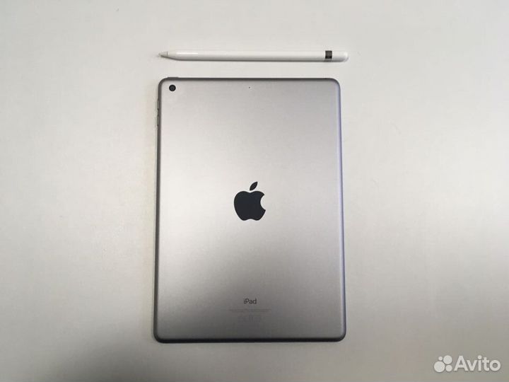 iPad 6 WiFi 32gb Space Gray + Pencil 1st GEN
