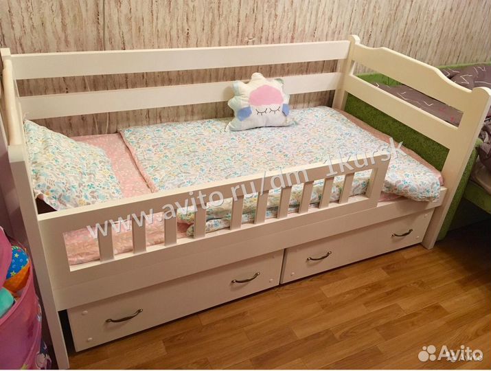 Детская кровать из массива