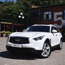 Infiniti QX70 3.7 AT, 2016, 95 000 км, с пробегом, цена 3 000 000 руб.