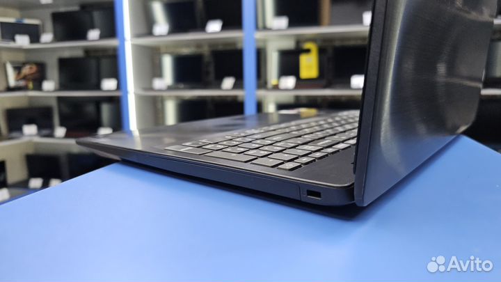 Ноутбук Lenovo 15.6