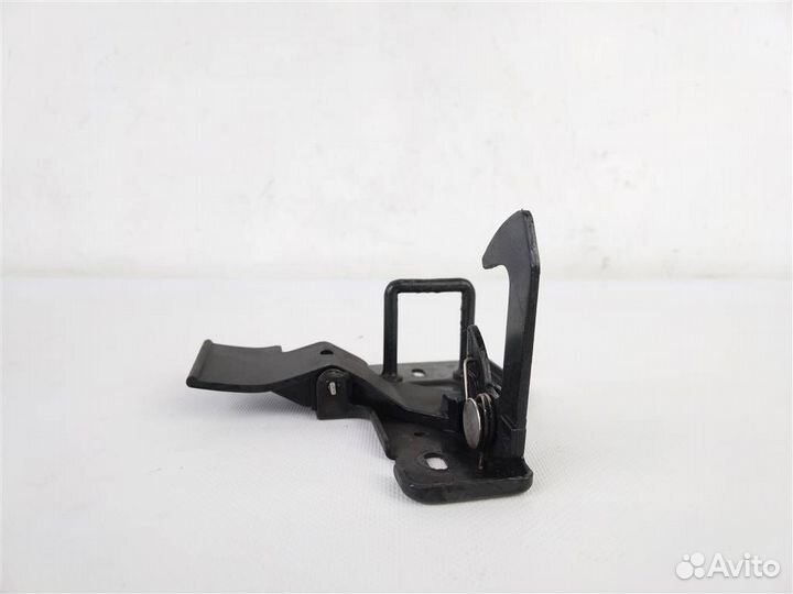 Замок капота ауди Q7 2005