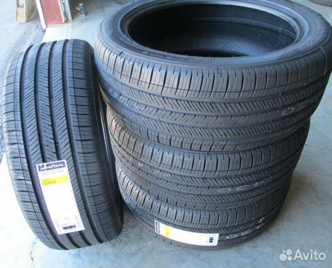 Goodyear Eagle Touring 285/45 R22 114H