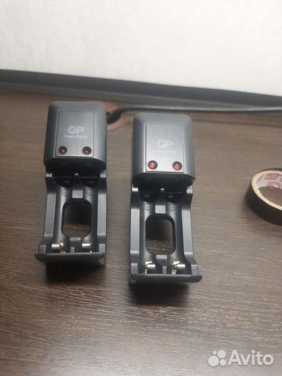 Зарядное устройство аккумуляторных батареек всех