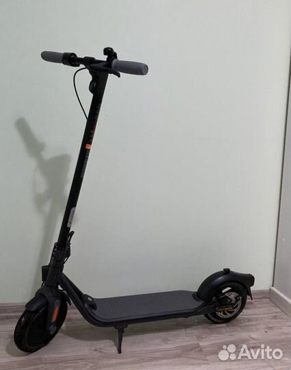 Электросамокат ninebot kickscooter f40