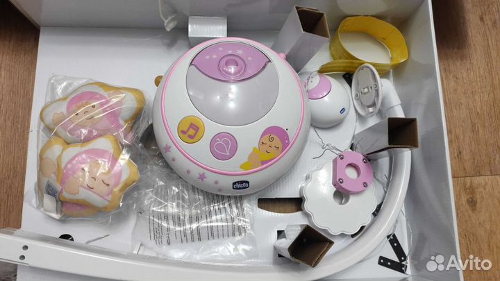 Мобиль на кроватку chicco