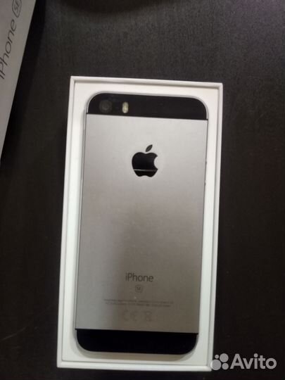 Телефон iPhone se