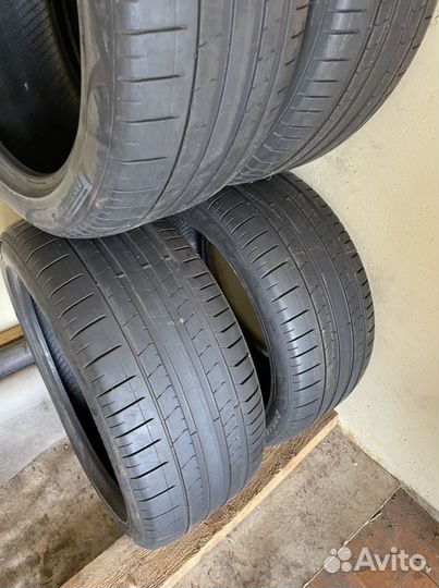 Pirelli P Zero 285/40 R21
