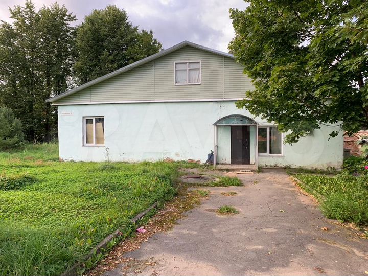 Отдельно стоящее здание, 190 м²