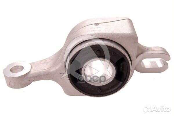 Сайлентблок рычага подвески правый Jeep Grand C