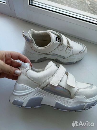 Кроссовки для девочки 35 размер