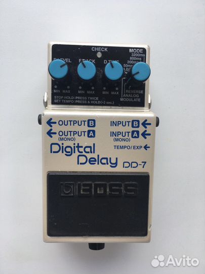 Гитарная педаль Boss Digital Delay DD-7