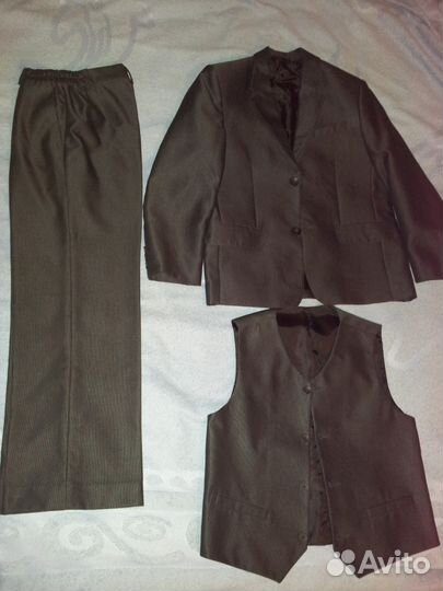 Школьный костюм (тройка)
