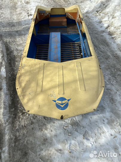 Лодка Романтика