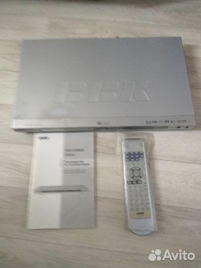 DVD-плеер модель DV525S