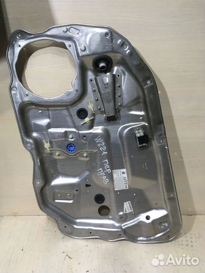 Стеклоподъемник передний правый Mercedes W221