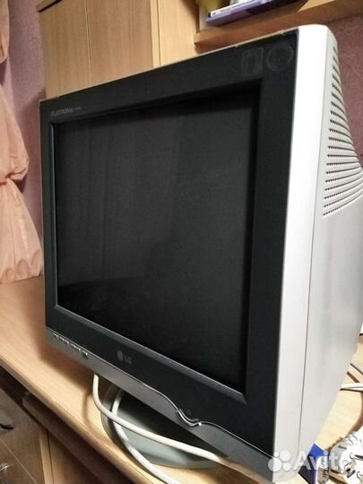Монитор LG flatron ez T730PH