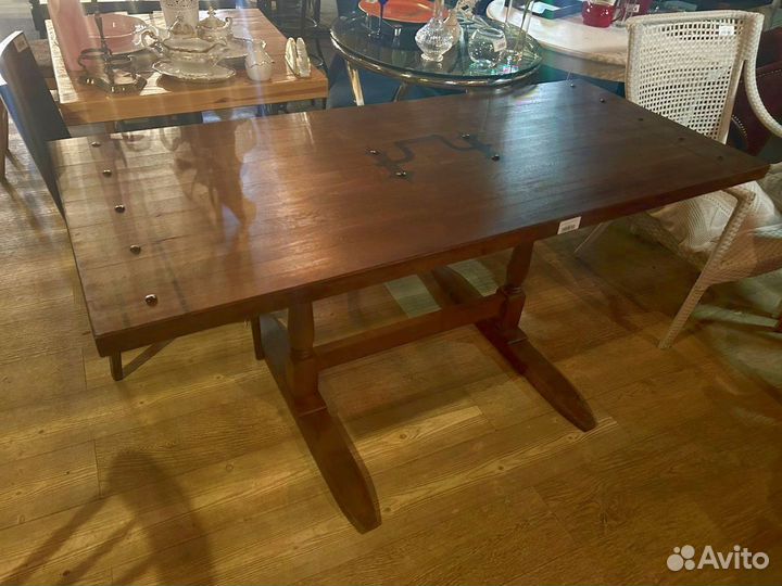 Стол из массива