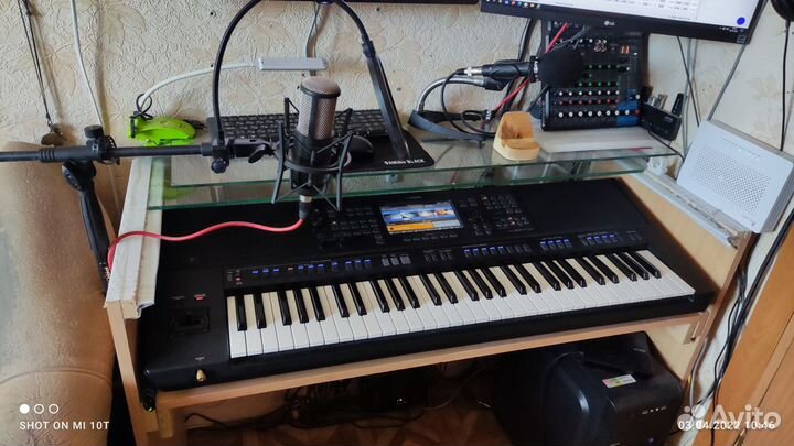 Клавишные инструменты yamaha PSR-SX700