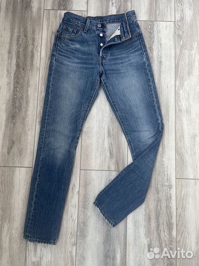 Женские джинсы levis 501