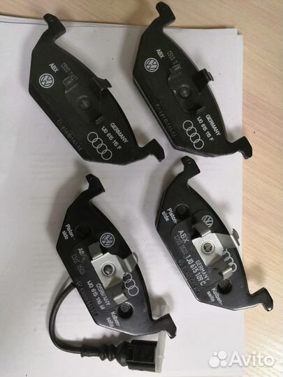 Колодки тормозные передние Ауди, Шкода, WV