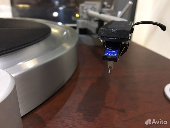 Проигрыватель винила yamaha GT-2000L