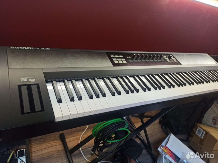 Миди клавиатура komplete kontrol s88 mk1