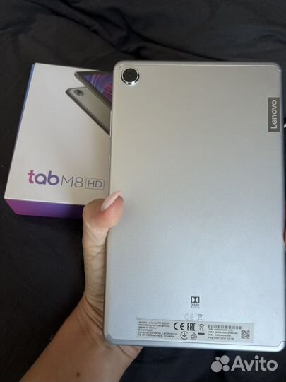 Поашент Lenovo Tab M8