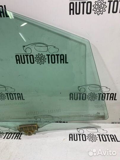 Стекло двери переднее правое Kia Ceed JD 2012