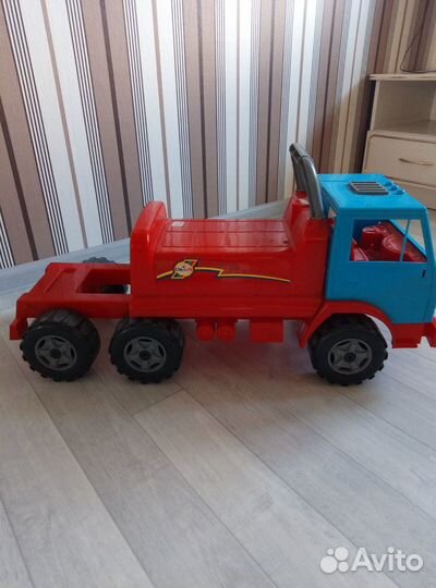 Машинка детская