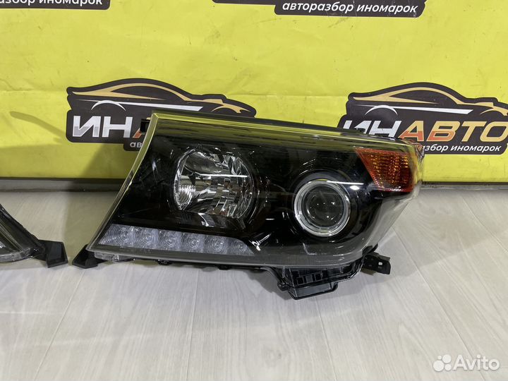 Фары Brownstone для Toyota Land Cruiser 200