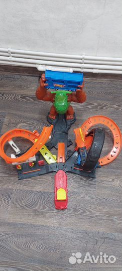 Hot wheels трек Атака бешеной гориллы