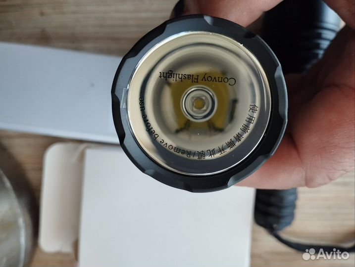 Фонарь конвой C8+